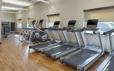AC Hotel by Marriott Atlanta Airport Gateway