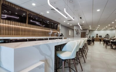 Holiday Inn Nashville Airport by IHG