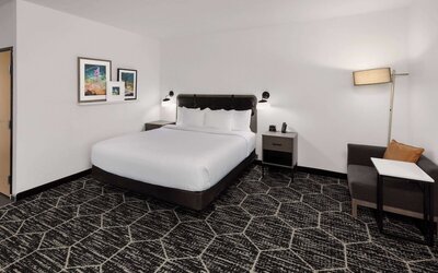 La Quinta Inn & Suites by Wyndham Austin Parmer/Tech Ridge