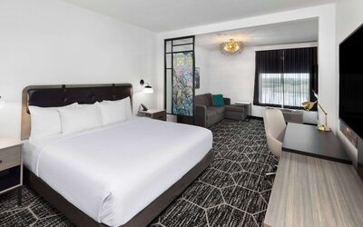 La Quinta Inn & Suites by Wyndham Austin Parmer/Tech Ridge
