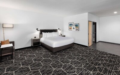 La Quinta Inn & Suites by Wyndham Austin Parmer/Tech Ridge