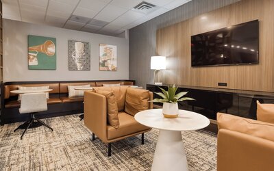 Holiday Inn Nashville Airport by IHG