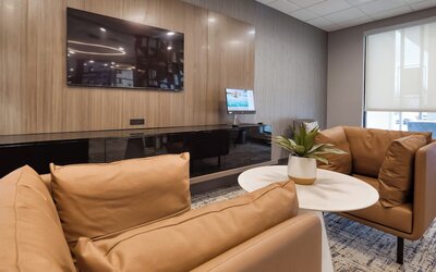 Holiday Inn Nashville Airport by IHG