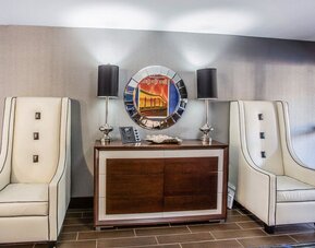 Quality Suites Nashville Airport