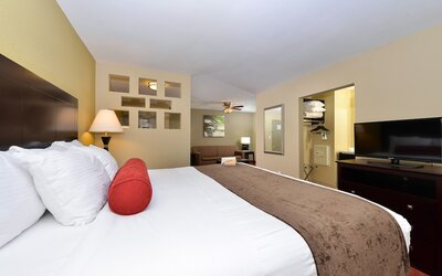 Quality Suites Nashville Airport