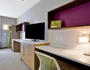 Comfortable working station in a king room at the Home2 Suites by Hilton Fairview/Allen.