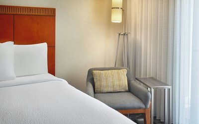 Courtyard by Marriott Atlanta Airport South/Sullivan Road
