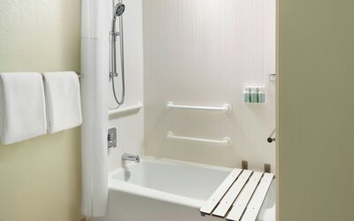 Courtyard by Marriott Atlanta Airport South/Sullivan Road
