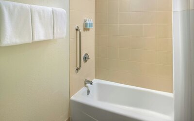 Courtyard by Marriott Atlanta Airport South/Sullivan Road