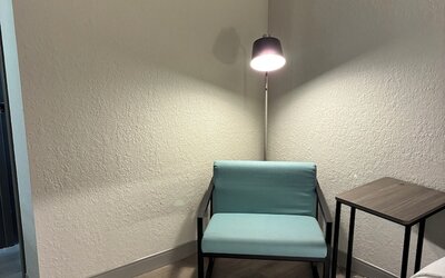 La Quinta Inn & Suites by Wyndham Nashville Airport/Opryland