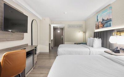 La Quinta Inn & Suites by Wyndham Nashville Airport/Opryland