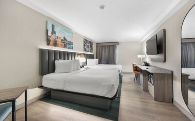 La Quinta Inn & Suites by Wyndham Nashville Airport/Opryland