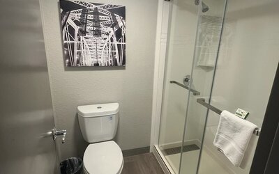 La Quinta Inn & Suites by Wyndham Nashville Airport/Opryland