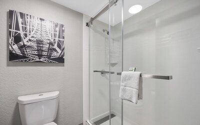 La Quinta Inn & Suites by Wyndham Nashville Airport/Opryland
