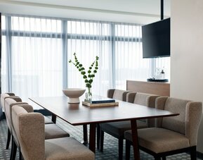 Kimpton Overland Hotel - Atlanta Airport by IHG