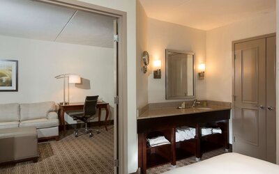 Suite, One King Bed - 1 King Bed