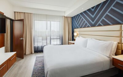 Embassy Suites by Hilton Atlanta Airport North