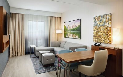 Embassy Suites by Hilton Atlanta Airport North