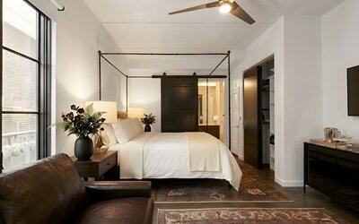The 121 Hotel