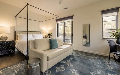 The 121 Hotel