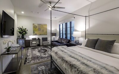 The 121 Hotel
