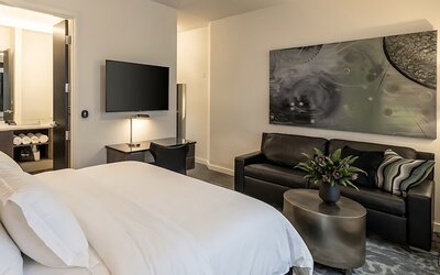The 121 Hotel