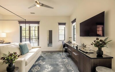 The 121 Hotel