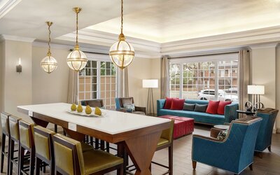 Hampton Inn New Orleans-St. Charles Ave./Garden District