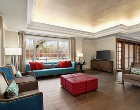 Hampton Inn New Orleans-St. Charles Ave./Garden District