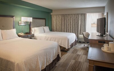 Hampton Inn New Orleans-St. Charles Ave./Garden District