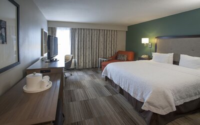 Hampton Inn New Orleans-St. Charles Ave./Garden District