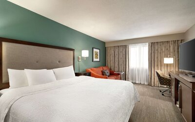 Hampton Inn New Orleans-St. Charles Ave./Garden District