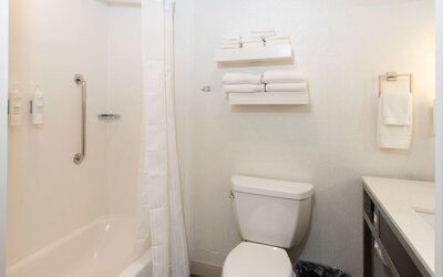 Hilton Garden Inn Austin Airport