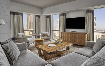 Four Seasons Hotel New Orleans