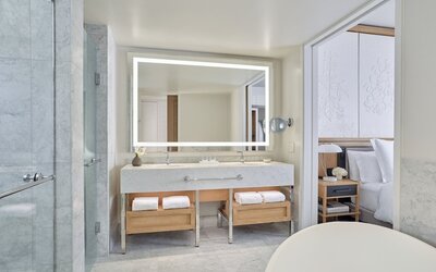 Four Seasons Hotel New Orleans