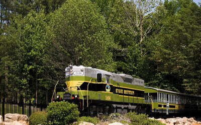 Atlanta Evergreen Lakeside Resort