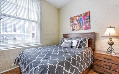 Merchant Lofts Comfy Condos – Walk Everywhere