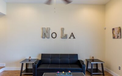 Merchant Lofts Comfy Condos – Walk Everywhere