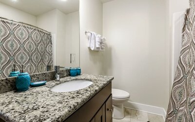 Merchant Lofts Comfy Condos – Walk Everywhere