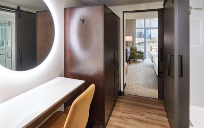 Embassy Suites by Hilton Nashville Downtown