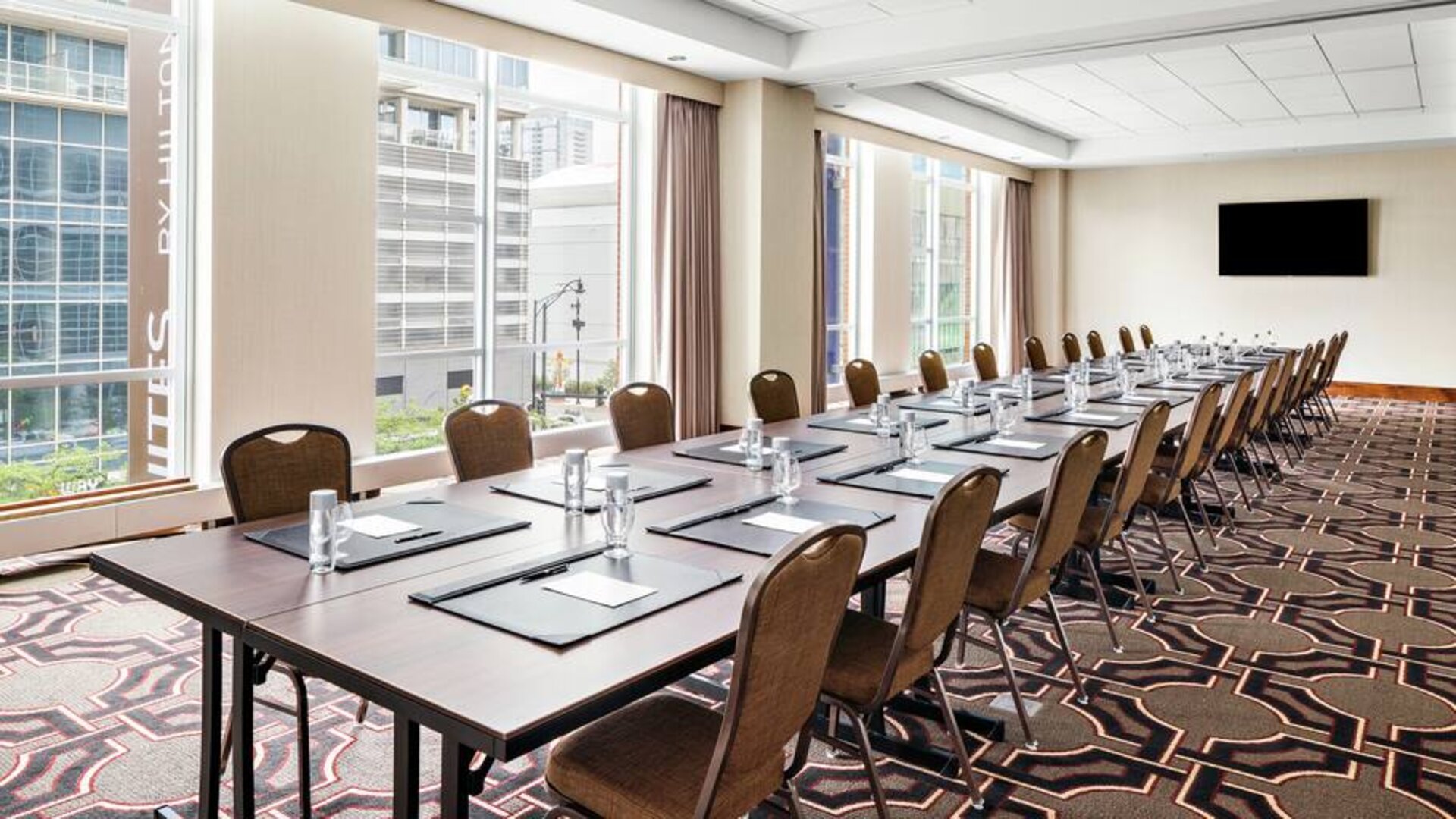 Bright meeting room at the Hampton Inn Chicago McCormick Place
