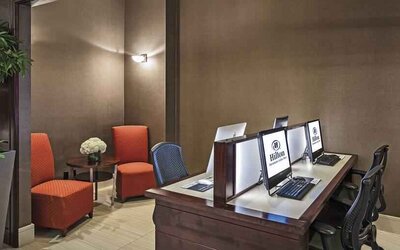 Working station with computers at the Hilton Sacramento-Arden West.