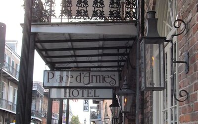 Place d'Armes Hotel