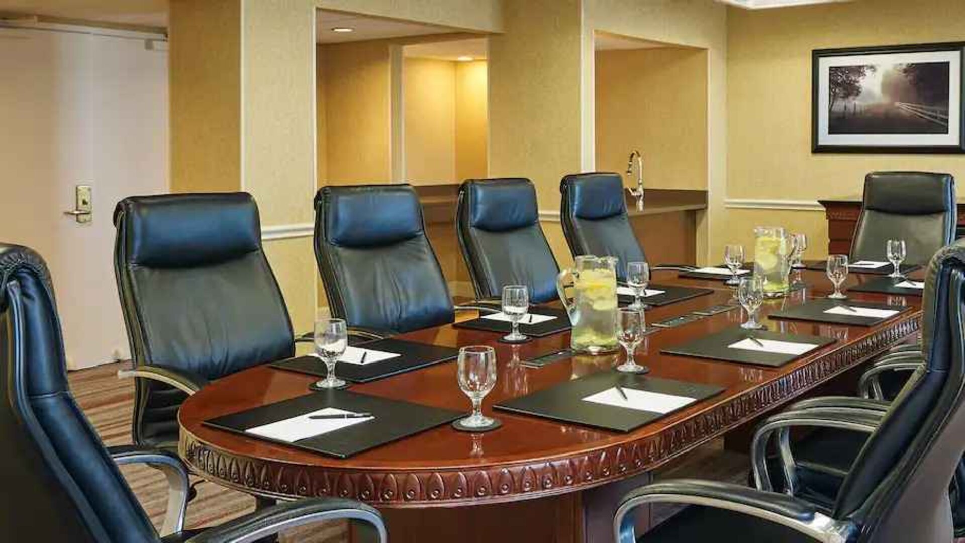Elegant meeting room at the Hilton San Antonio-Airport.