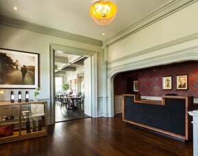 Hotel Ella