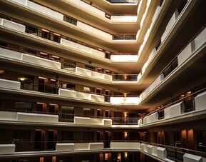 Embassy Suites by Hilton Austin Downtown South Congress