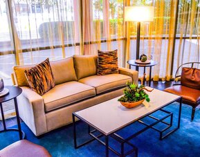 Embassy Suites by Hilton Austin Downtown South Congress