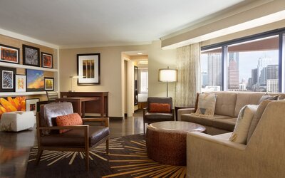 Embassy Suites by Hilton Austin Downtown South Congress