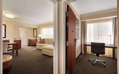 Embassy Suites by Hilton Austin Downtown South Congress