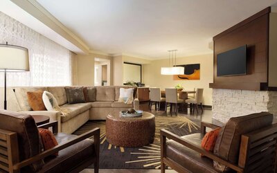 Embassy Suites by Hilton Austin Downtown South Congress